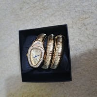 ساعة يد • تيليجرام • للبيع