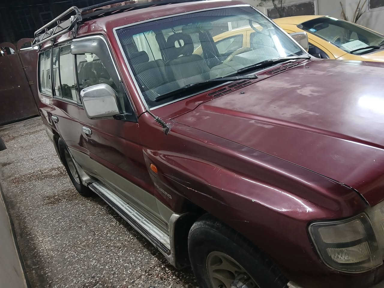 سلام عليكم باجيرو  موديل ٢٠٠٠ رقم اربيل محرك وكير بطه ٣٠٠٠ سنويه ضايعه سعرها ٤٨ ورقه  مكانها بغداد العبيدي الرئاسه شارع ٢٠ رقم الموبايل ***********
