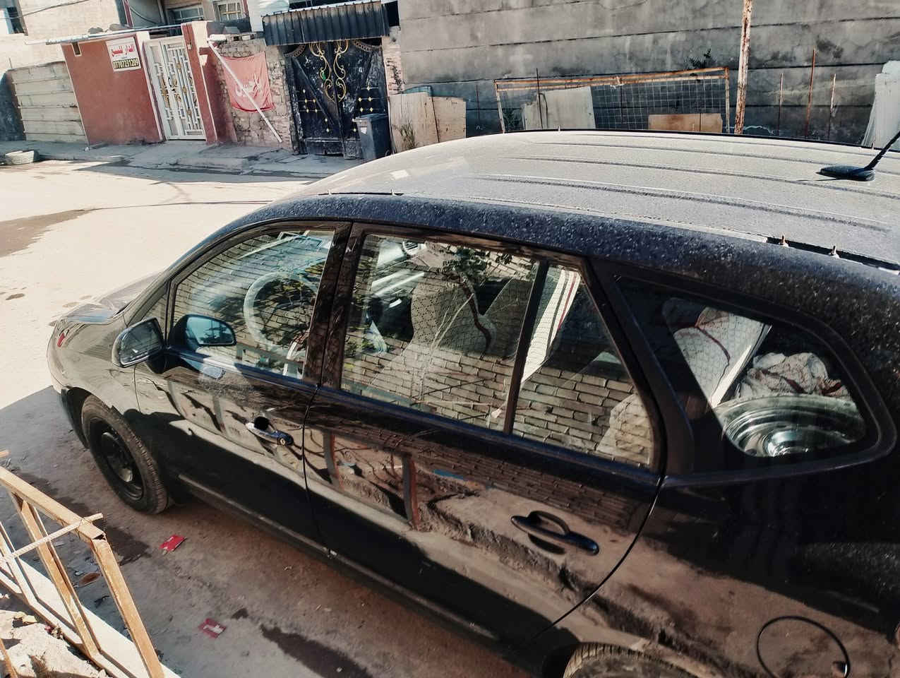 كيا راندو 2009 رقم نگليزي مميز كربلاء سنوية لل2029
مكينا 2400 وارد امريكي حادثها البابين عكس السايق بدون دواخل السيارة على وضع البلاد ماشية 177 السيارة بيها شخوط السعر 105 وبيها مجال مكاني بغداد البلديات 
***********
