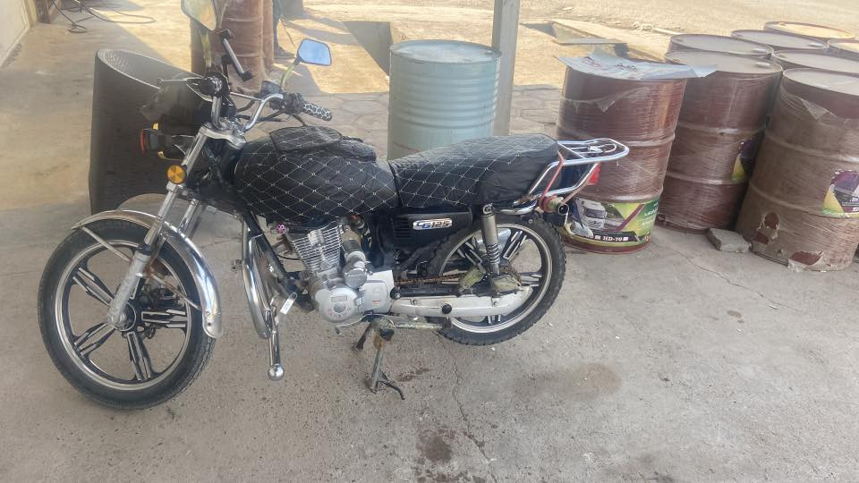 يااللّٰه
ايراني ٢١ بلادي محركه دراجه نظيفه مبدل لايت موديل خمسه وعشرين ودشبول جديد وتايرات جدد قبل اسبوعين شديتهن محركها بلادي مامدود عليه سبانه خلاص نقصها اشاير فقط

اوراق منفيس فقط

السعر ٦٠٠ وبي مجال للطيبين

اتصال او واتساب / ***********
