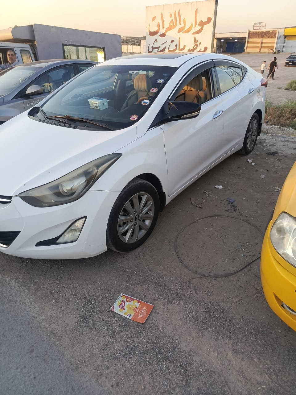 السلام عليكم النترا للبيع موديل ٢٠١٤رقم بغداد انكليزي خليجي مكفولة من الصبغ والبارد السعر ١٢٠ 
السياره شرط التحويل للاستفسار الاتصال 
***********
***********
