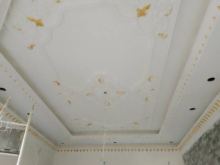 ---

🎨✨ أبو يوسف للديكورات ✨🎨
جمال بيتك يبدي من اللمسة الأخيرة.. وإحنا نضمنلك أحلى لمسة!

🔹 شغلنا يشمل:
✅ جبسون بورد بأحدث التصاميم
✅ صبغ وطلاء بأجود الأنواع
✅ تغليف جدران (بديل الرخام + بديل الخشب)
✅ سقوف ثانوية حديثة

📍 الخدمة حصراً داخل الموصل
✔️ التزام، سرعة، وأمانة بالعمل

📞 للتواصل: [‏‪بي واتساب***********‬‏]

✨ مع أبو يوسف .. خلي بيتك يحچي بذوقك ✨
