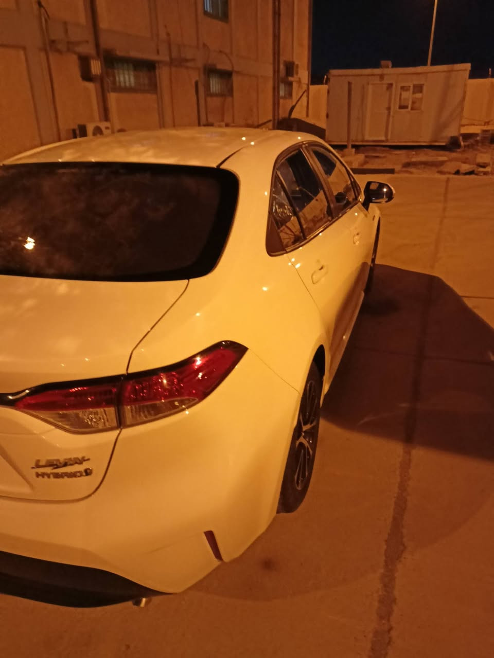 كورلا هايبرد موديل ٢٤ ماشي ٣٤الف كم رقم اربيل وكاله باسمي مكفولة كفاله عامه السعر ١٥٥ والشراي يتصل 
***********
