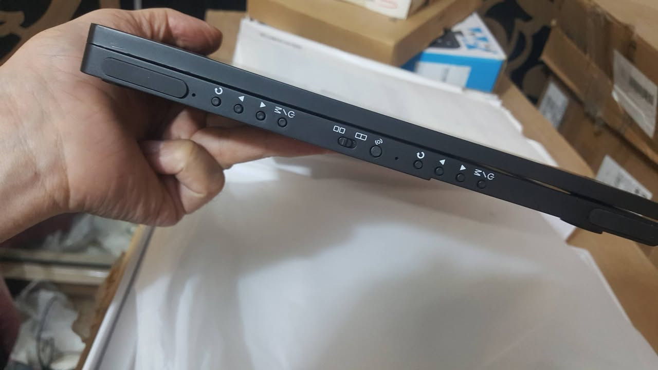 السلام عليكم اتوفرت قطعة ثانية شاشة جديدة مزدوجة 16 انج محمولة تربط على جميع الأجهزة تريد اتشغل شاشة وحدة اتريد اتشغل اثنين السعر خاص متوفر توصيل


**إذا كنت صاحب هذا الإعلان وتريد حذفه لأي سبب، رجاءا أرسل رسالة إلى الدعم الفني**