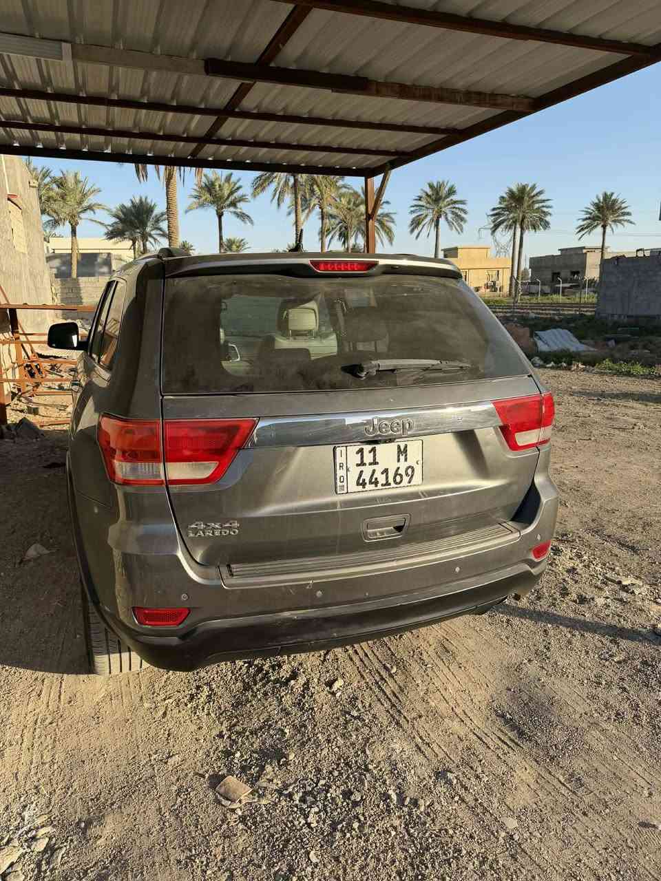 سلام وعليكم جيب لاريدو  2013
سياره فول موصفات بصمه بنراما كشنات جلد كهرباء صدرهه جديد كير مكينه جدد سياره داخله كلين وصاربل عراق بيهه خشم بنيد وجملغ شويه سياره رقم بغداد نكليزي بسمنه 
العنوان ناحيت الرشيد الوسفيه قرب سيطره 75
 رقم الهاتف***********
السعر 153بيهه مجال بصيط
