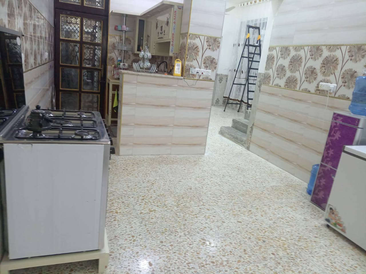 بيت للبيع
مساحه ١٥٠م طابو زراعي ماشين بالمعامله مال التطويب بناء حديث ٢٠٢٤ طابوك شغل درجى اولى غرفتين وصاله واستقبال ومطبخ وحمام مكان البيت الكرمه شارع الاساله بكاع محمد الحسين الحسون السعر ٧٥ مليون 
للأستفسار *********** / ***********

