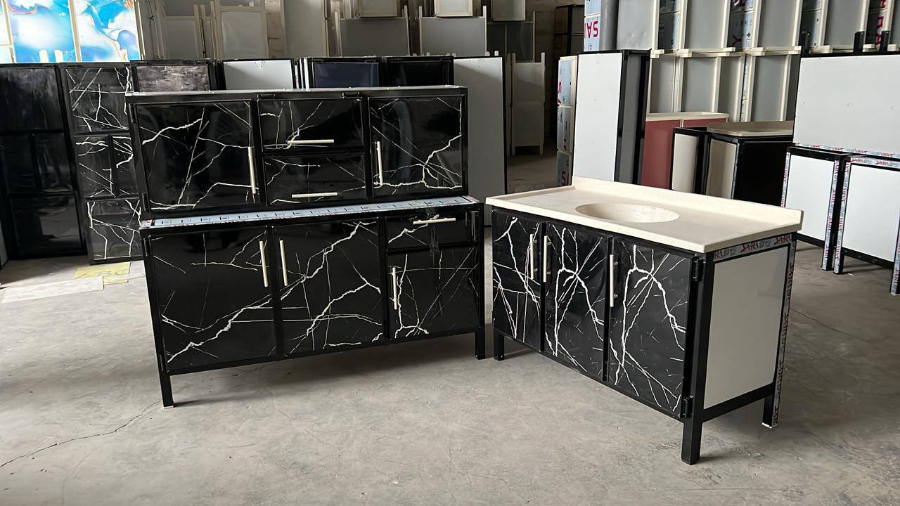 كاونتر مترونص  ارضي.وملحق مترونص
وسنك متر و 20 سم . 

السعر  215

توصيل مجاني داخل بغداد 

) مجاني الفلوجه  كرمه صقلاوية عامريه. خالديه.

بابل   كربلاء _نجف الديوانيه 10

رمادي 15 

صلاح الدين واسط. _ توصيل 25)

عماره سماوه ناصريه 30

بصره 35

توصيل بغداد مجاني

. بسمايه نهروان افضيليه سعادة  طارمية توصيل 10 عليه


**إذا كنت صاحب هذا الإعلان وتريد حذفه لأي سبب، رجاءا أرسل رسالة إلى الدعم الفني**