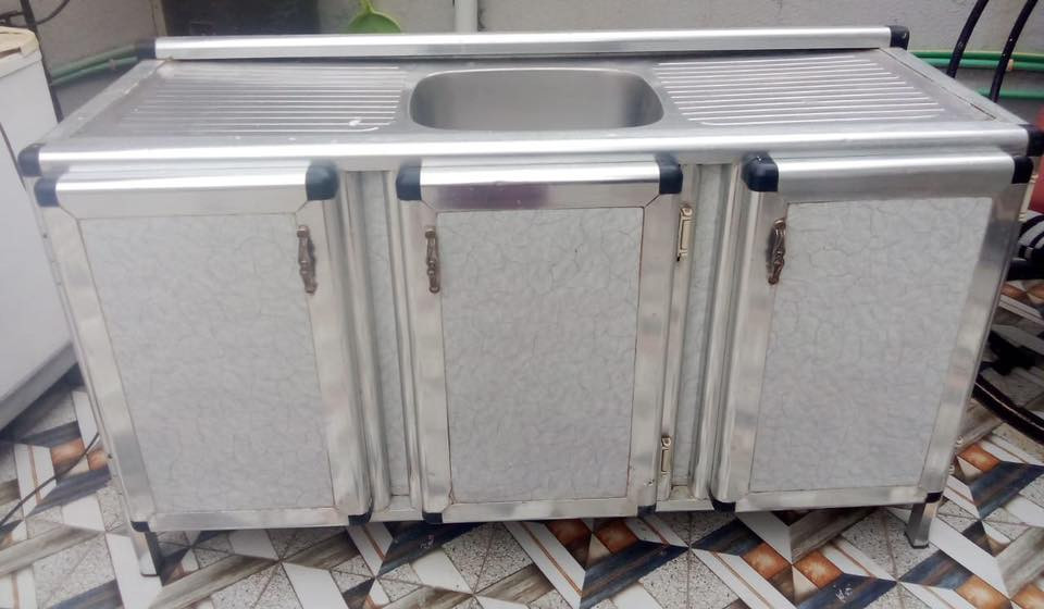 السلام عليكم غراض للبيع نضافه فول كلمن وسعره السنك نضافه 100‎%‎السعر 100وبي مجال بسيط المكائن الوحده ب50وبيهن مجال بسيط الدوشك ب85وبي مجال بسيط للاستفسار الاتصال ***********
