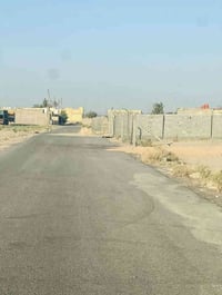 قطعه سكنية للبيع 🏠 المساحه 400 متر  سعر ( 10 ملاين ) اذا تاخذ 200 متر ...