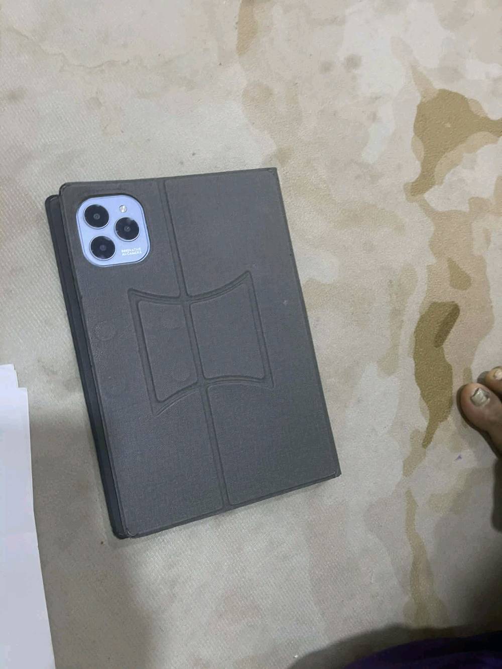 ايباد للبيع j 11 شرق اوسط مو تقليدي  مكفول كلش نضيف جديد ذاكره 256 عشوائي 8 مع كفر حمايه لدراسه جدآ مناسب للبيع او مراوس بتلفون سعر 200قفل *********** واتساب/ مكاني  حله ناحيه النيل 