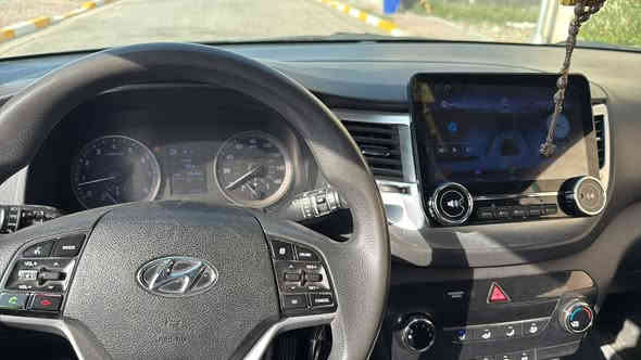 توسان موديل ٢٠١٧ gdi حادث موضح بالصور رقم اربيل بأسمي السعر ١٤٥ وبيها مجال ***********
