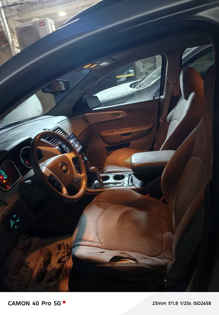 سلام عليكم شوفر ليت ترافرس 2011 7راكب و كير محرك خير من اللةوتدفئةعاطل وتبريد ثلج سعر 80بيهةمجال ***********
