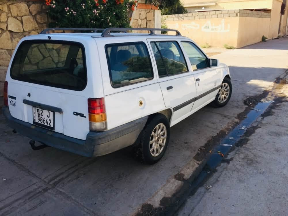 سياره كاديت موديل 1991
بيها صبغ فقط داوئير
سياره جاهز كدامك كير محرك شرط
للاستفسار اتصال 
‭***********‬
غير متواجد على فيسبوك
