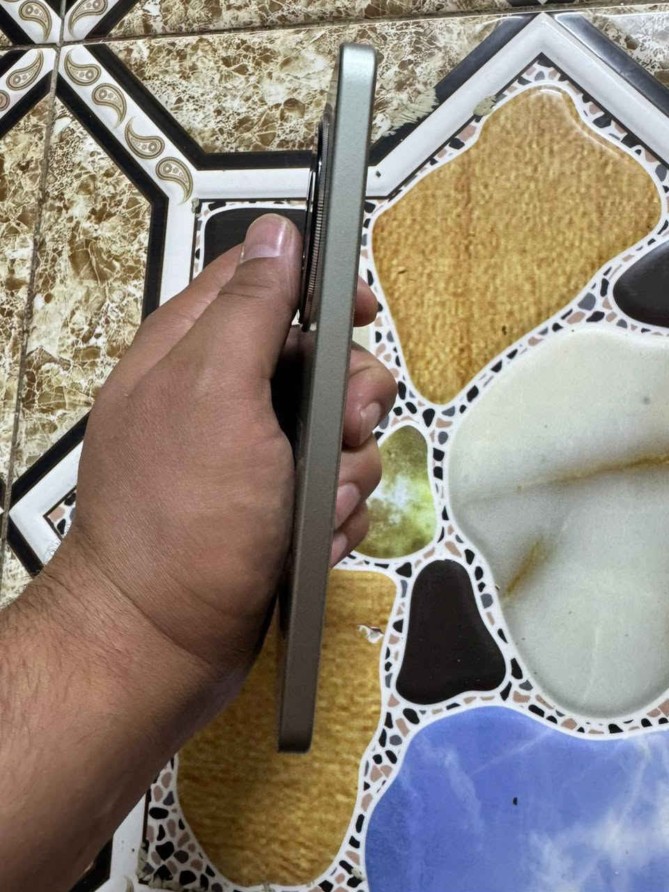 HONOR X9d 5G
السلام عليكم للبيع هونر X9d 5G جهاز نضافتة 100% اخو جديد استخدام كلش قليل  مكفول  ذاكرة 256 عشوائية 12 جهاز كلش قوي بالمواصفات جهاز ملحقاته كارتونه شاحنة اصليه 66 واط السعر 425 وبي مجال العنوان بغداد الراسه مقابل العبيدي هاتف ***********
