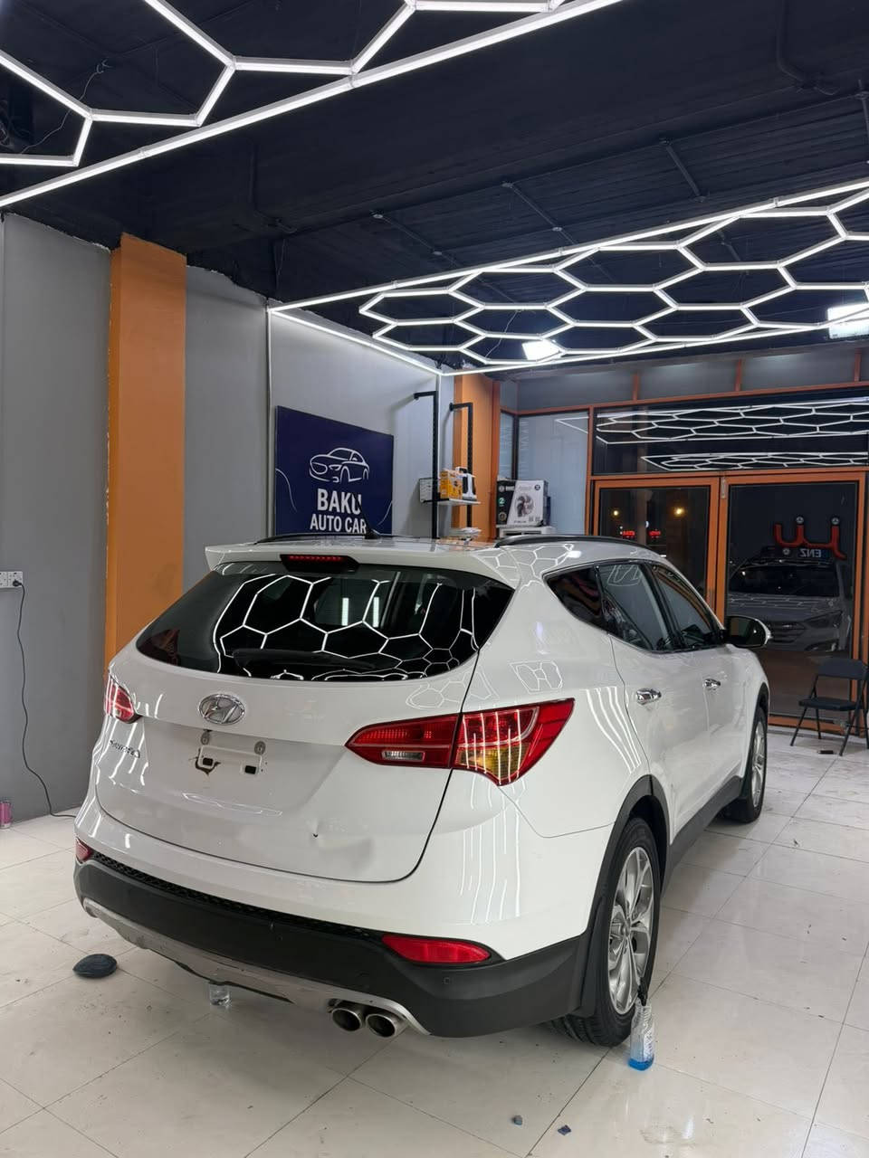 سلام عليكم من رخصت الادمن للبيع سنتافي 2014 خليجي  / 4 سلندر  كفاله  …. كفاله
مواصفات / 

1/ بانوراما 
2/ جلد + تدفئه وتبريد بلكشنات 
3/ لايت لد 
4/ تبريد قطعتين  ثلج 🧊 
5/ طخم تاير جديد 🛞
6/ حداديه استوني مبدلها كلها  كلفتني مليون بس حداديه  
7/ رقم بصره بسمي  تحويل ثاني يوم  
8/ ضرر كفاله من صبغ وتبديل
9/ لون داخل بيجي 

 ملاحضه ! سياره ما بيها اي نقص اترايك اربيل تونس العائله وترجع بسلامه ☺️

السعر / 163 وبيها مجال  للطيبين 🥰 

عنوان سياره / بصره دور ظباط 

للستفسار / ***********
