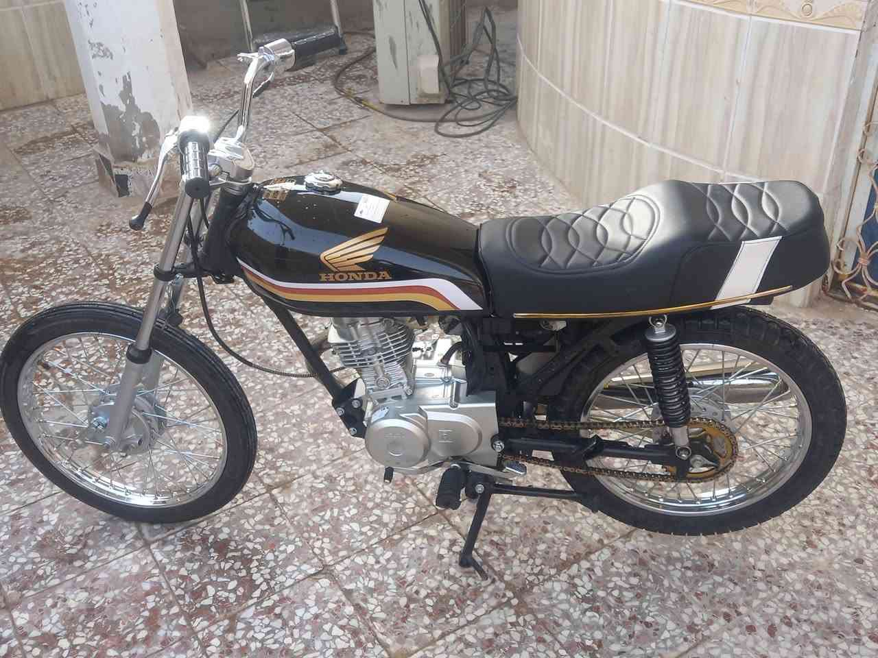 ادوات نامه شلامجه الاصلي تعمير جديد قبل مده عمرتها بعدها صول. 850 وبيها مجال *********** بصره سفوان
