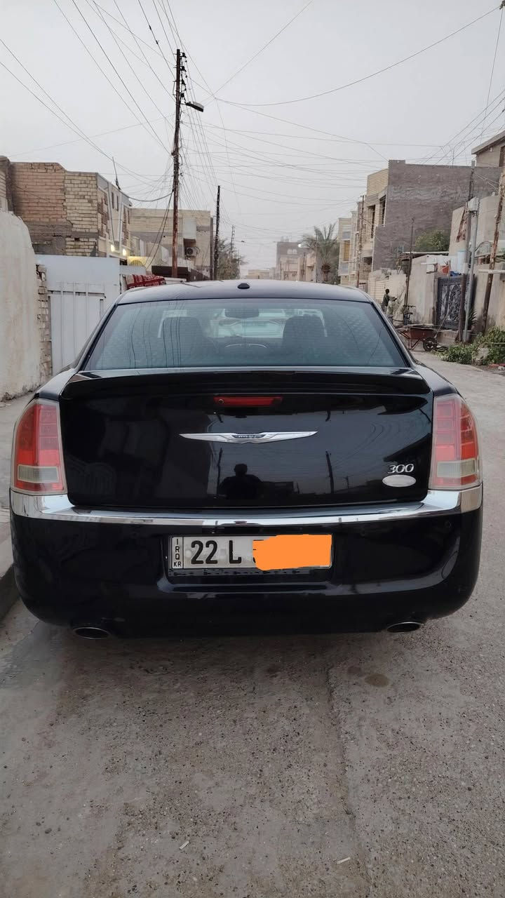 السلام عليكم (للبيع فقط) بدون مراوس
اوباما للبيع موديل 2012 السيارة كلين بيها طخه بسيطة جاملغ وربع البنيد صبغ فقط السونار موجود بالمنشور محرك 3600 مكفول كير حاوية جديد حدادية جديدة تخم تاير مابيها اي نقص رقم أربيل شرط التحويل مكان السيارة بغداد حي الجهاد السعر 155 وبيها مجال للطيبين اتصل وبخدمتك ***********
