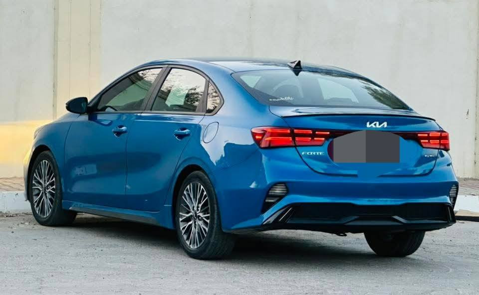 السلام عليكم كيا فورتي جي تي لاين فول موديل 2023 رقم بغداد حره بسمي تحويل نفس اليوم مواصفات الجي تي لاين  معروفه محرك دوش المرغوب لون جويني  الضرر كما موضح بالصور فتح جاملغات وراجعات نفسهن  بدون قطرة صبغ مكفوله كفاله عامه من الصبغ  وين ميعجبك افحص بدون ايرباك بدون دواخل بشرط ليبل واحد  العنوان بغداد شالجيه لمعرفة السعر وباقي التفاصيل الاتصال على الرقم 
***********
