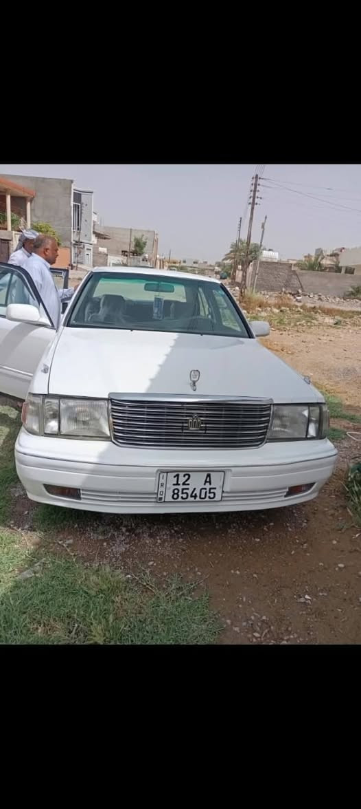 يا الله سلام عليكم للبيع كراون رأس ثور تكم يسره بلاد 1998 مكينه وكير بلاد محرك 3000 رقم انكليزي تبريد شغال ثلج سياره مكفوله من الضربه والكص اكسل 3قطع سياره نضيفه خير من الله تشغيل بصمه عن بعد مكان السياره ديالى *********** السعر 90 وبيها مجال
