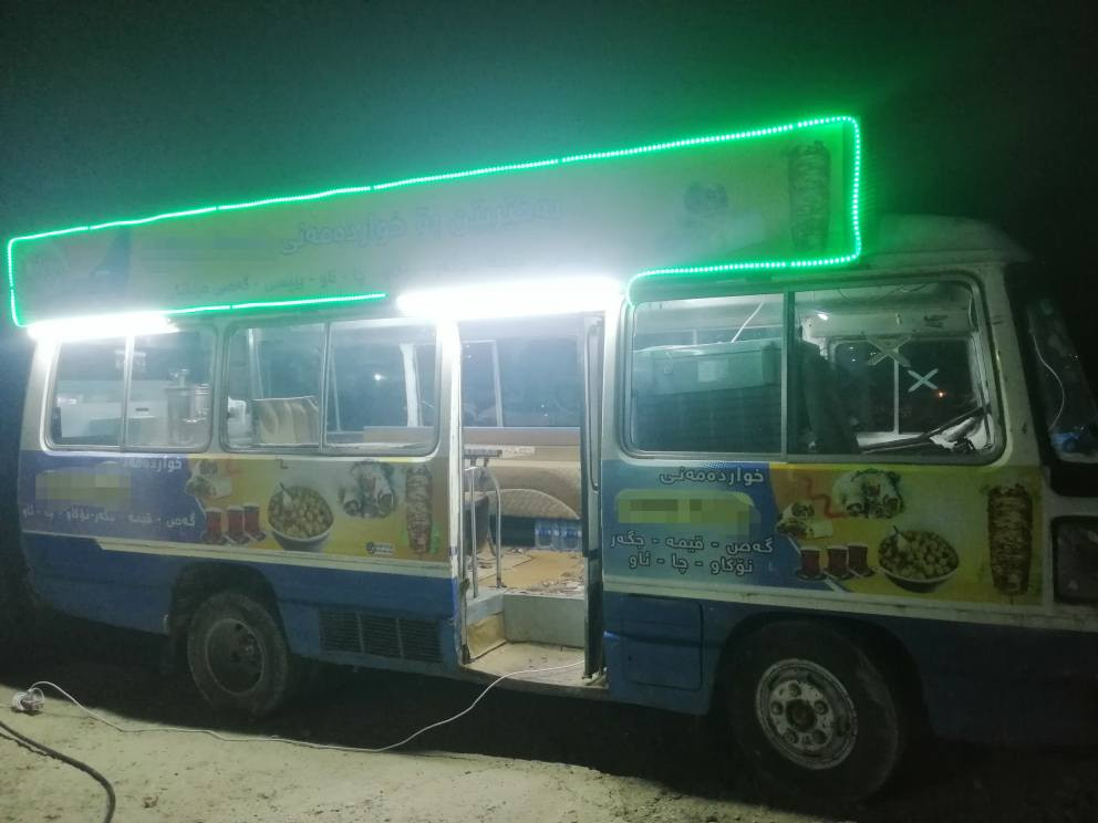 ئەم پاسە بۆ فرۆشتن ئاڕم پلاسیک سلێمانی مۆدێل 1987 گێڕومەکینەبەشەرت 🌹کراوەبە خواردەمەنی بەجوانترین شێوە جێگای 10نەفەردانیشتنی هەیە کامل پێدا ویستی لەفەی لەگەڵە🌹
1_موجەمیدە
2_سەماوری چا بەغاز ئیش ئەکا
3_شەوایلی گەز
4_شوێنی جگەر
5_شوێنی قیمە
6_شوێنی نۆکاو
7_تەلەفیزیۆن و ئالیاری لەگەڵە
8_هەر 25 کوشنەکەی لەگەڵایە
ـ مَاشَاءَ اللّٰه  ماڵو مەتبەخێکی سەفەریە بۆ کوێ بتەوێ پێی بڕۆ🚌
بۆ زانیاری زیاترو نرخ پەیوەندی بکە ژ.***********🌹 السليمانية, العراق
