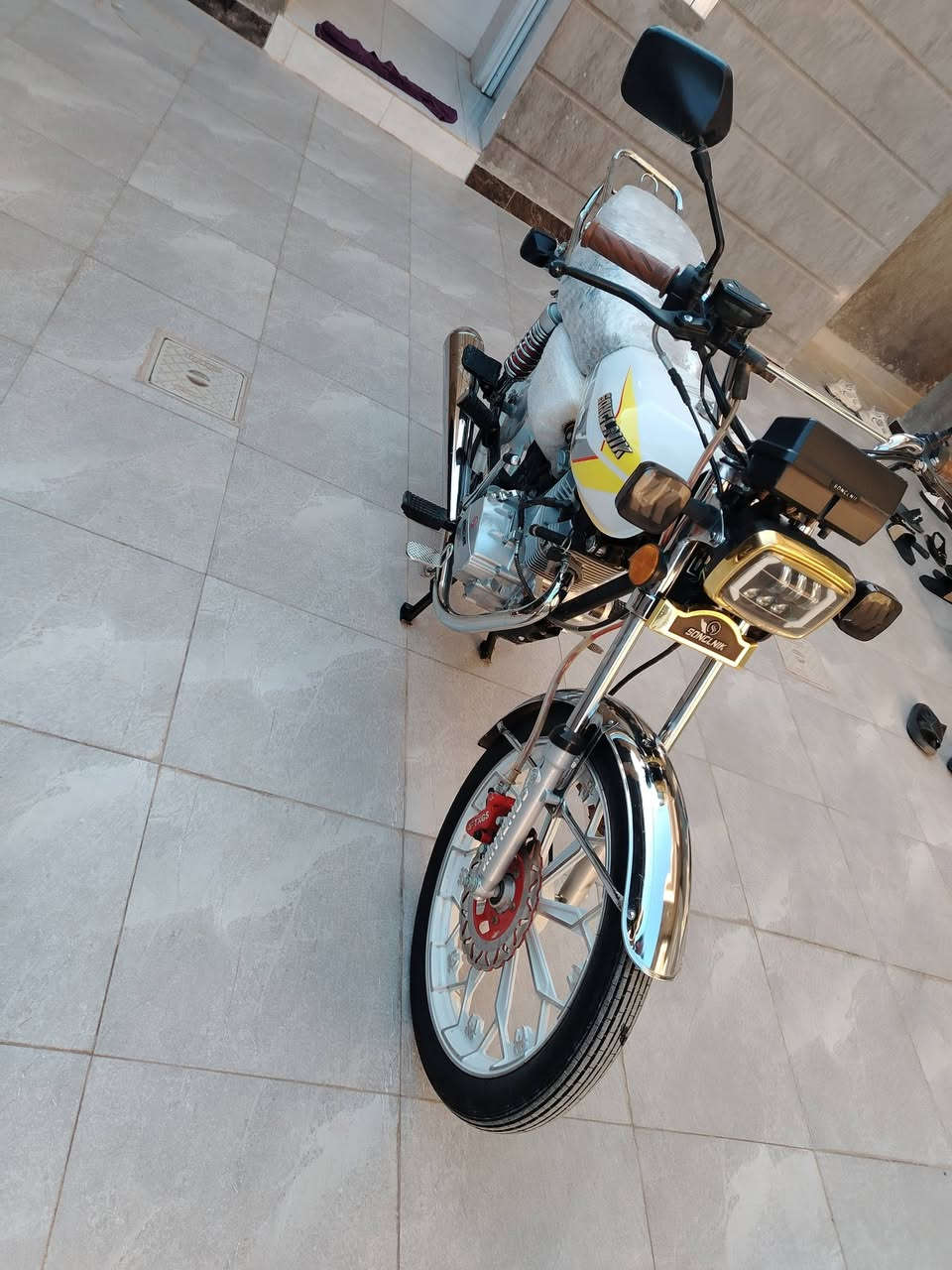 سيفان موديل 25 الدراجه اينقص مابيه كله شغال اوراق كامله اسكنر السعر 750 اوبيه مجال حك الجيه مكينه 200 مكفوله بابل ***********
