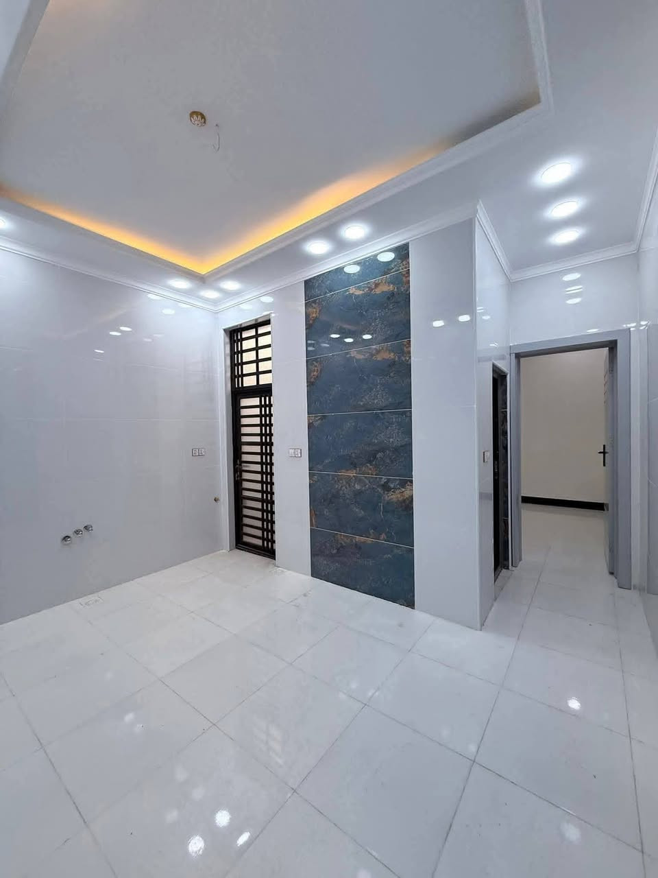 بيع مستعجل 👇 👇
بيت 100متر للبيع طابق ونص     

حي النداء خلف مول بغداد ثاني فرع 

البيت جديد بمعنى الكلمه 
ومكان جدا هادئ جاهز للسكن. للسكن

السعر خاص  💸💸  يباع عل مبادره 👉 المجمعات  يبعد عن شارع 100مترر

☎️*********** اجاوب بس خط وتساب 
 وشعدكم بيوت للبيع للايجار للرهن اعرضوها يمنا تنباع وتتاجر باسرع وقت ممكن
