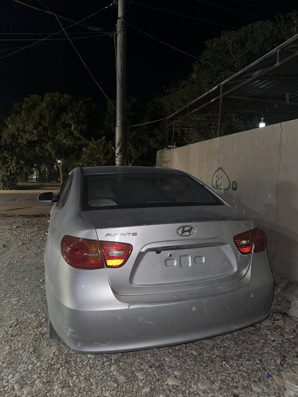 ٢٠٠٩
٤ تايةي لؤكي لة ژيرة 
مةكينةو گيرر بة شةرت 
زور تازةو جوان ماوةتةوة دينار مةسروفي نية 
***********
