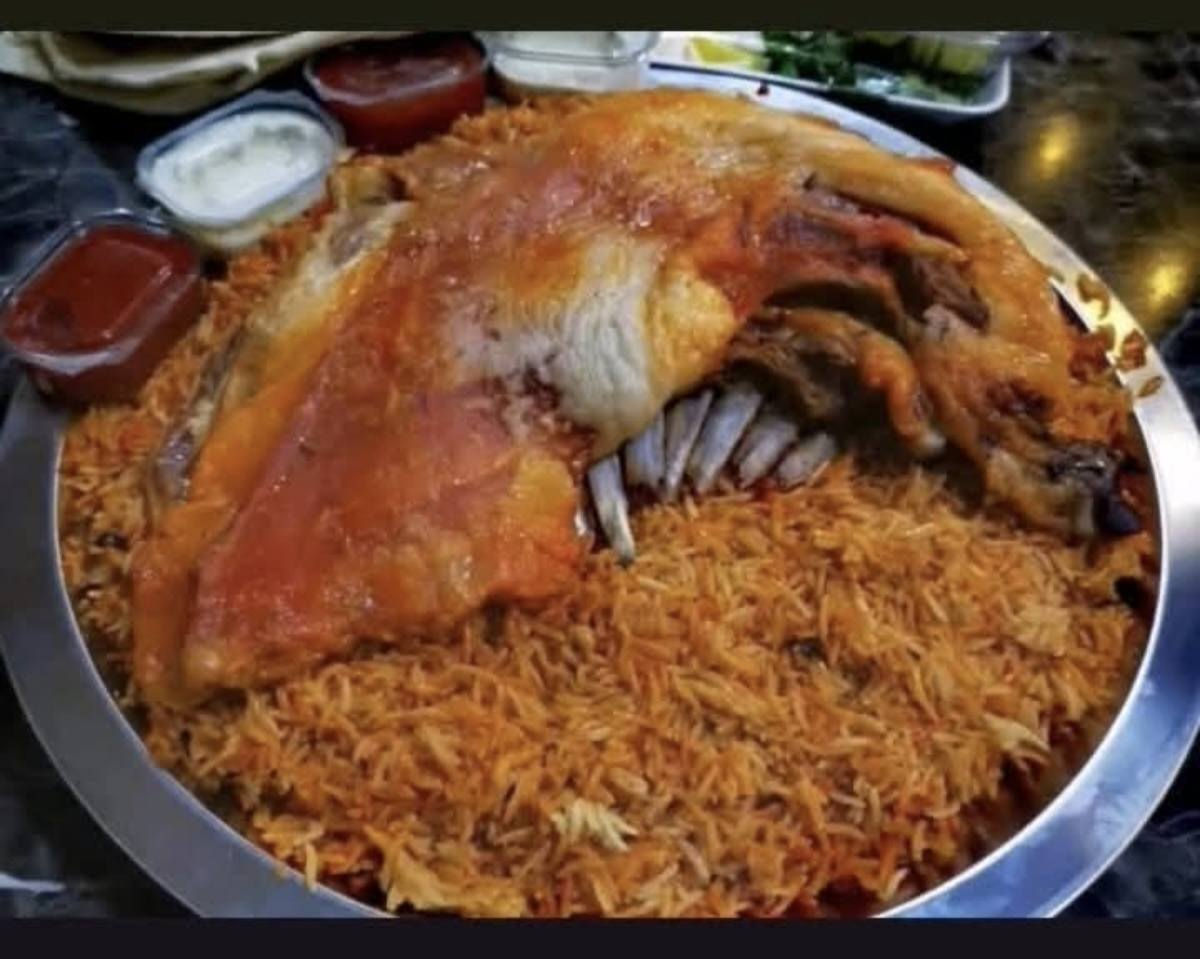 السلام عليكم
طبخ اعراس مناسبات 

طبخ للمطاعم طباخ متفرغ جميع 

انواع الاكلات للتواصل خاص مفتوح***********
