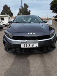 كيا فورتي 2024 رقم بغداد بدون حادث صبغ دعاميه اماميه فقط ماشيه 22 الف ...