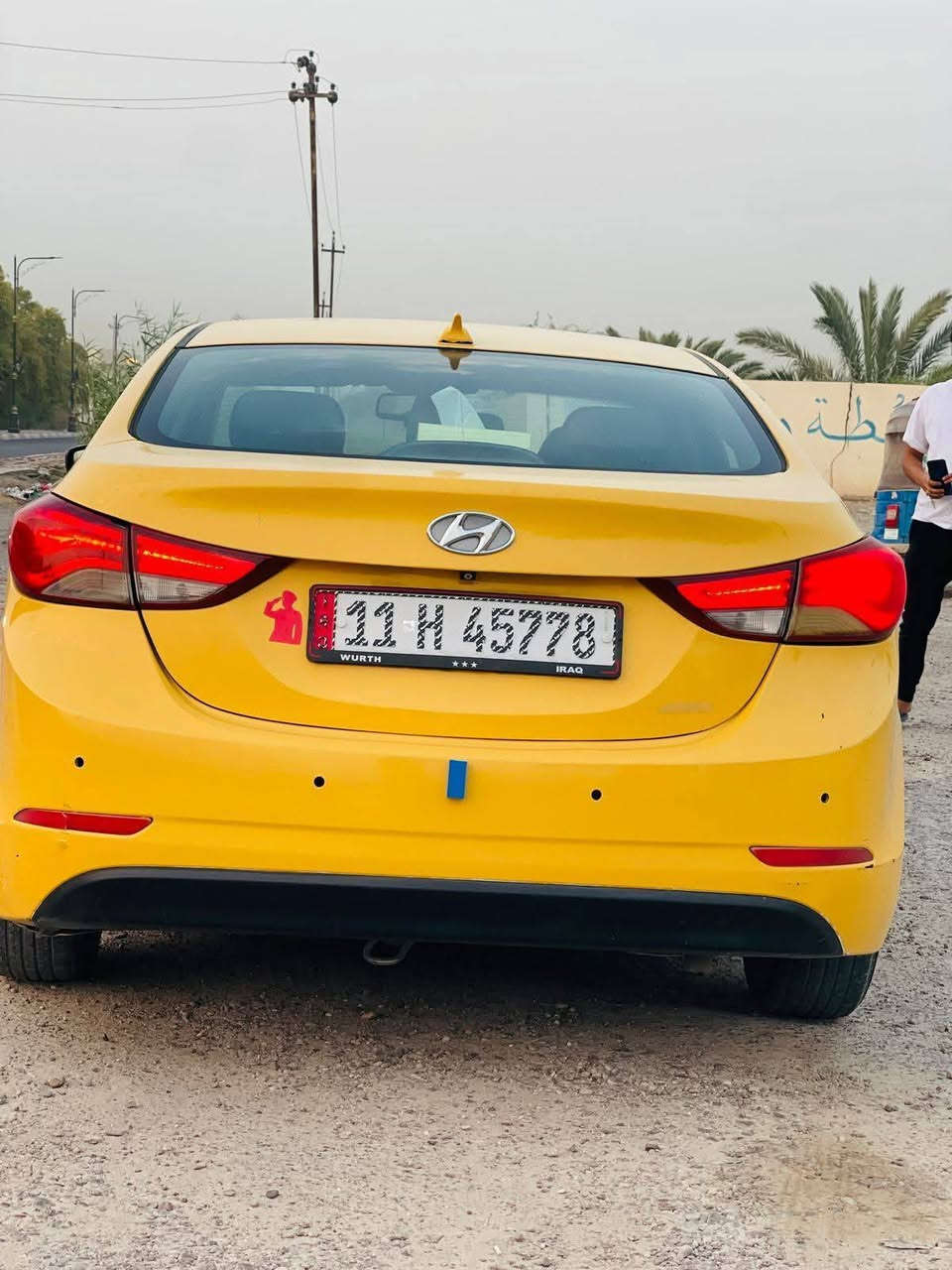 السلام عليكم النترا ٢٠١٥ رقم بغداد أمريكي محرك ١٨٠٠ 
هيئه وبحث كلهه مصفرها
سياره جاهزه بيها جاملغ أيسر والجنطه مفتوحه
كير محرك كهربائيات صدر كله ادامه جديده سياره حلوه ونظيفه
عارضها ب١١٠ وبيها مجال انشالله 
مكاني بغداد قرب بوابه بغداد ***********
