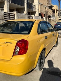 للبيع. اوبترا موديل ٢٠٠٥ السياره حلوه وجاهزه  ضربتها جاملغ الخلفي جهت ...