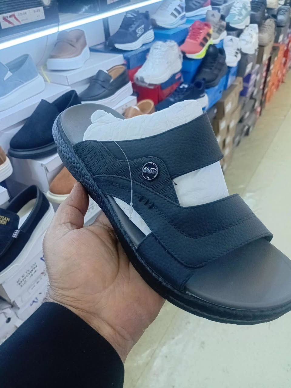 شحاطات تركي اصلي ضمان
ما عجبك يرجع مع المندوب
السعر 15 الف فقط
الحجم الخاص بـ 20 الف


**إذا كنت صاحب هذا الإعلان وتريد حذفه لأي سبب، رجاءا أرسل رسالة إلى الدعم الفني**