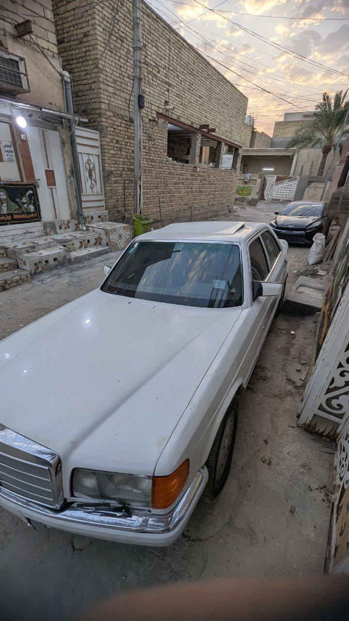 السلام عليكم
مارسدس جامبو باب قصير 300SE موديل 1986 
محور 3000vvt ، السيارة جاهزة وجديدة 
تخم تاير جديد ، داخلها نظيف ، كشنات قماش نظيفات ، بطاين جدد 
تبريد شغال ، 4 جام كهرباء ، اريل كهرباء 
مصبوغة عام للجمالية 
ما ناقصها اي شي ، تراي وين ميعجبك 
مكان السيارة ميسان العماره ، عارضها ب58 ورقه قفل
شراي اتصل او واتساب *********** وبالخدمة 
ما متواجد ع الفيس
