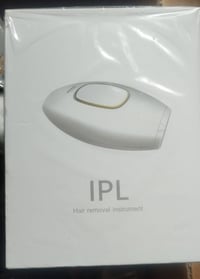 جهاز IPL • ٩٩٠٬٠٠٠ ومضة • عدسة 33×12 مم