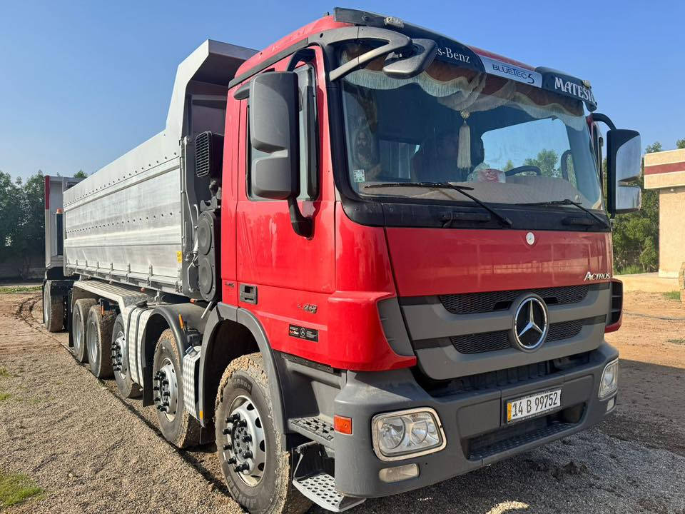 سلام عليكم 
اكتروز عرجة  5 محور السياره 2012 اصل مسجلة 2017
مربوطة 3 لوحات رقم بصرة
مع عربانة حدادية جديد 
السيارة  كاملة ما بيه نقص برغي

اني مكلف بل نشر رقم صاحب السيارة
***********
