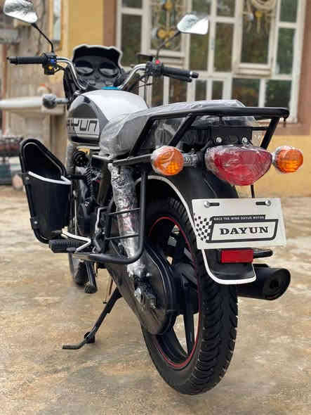 سلام عليكم دراجة دايوان موديل 2025 أوراق اسكنر يعني ما مدفوع كمركها بعدها بل جيس اخت الزيرو ماشية الف وشوية استخدام شهر دهن اديرلها درجة أولى ابو 15000 الف دراجة كاملة مكملة تجي تأخذها انته ومغمض سبب البيع محتاج فلوس المكان ناحية كنعان منطقة البدعة السعر 1550 مليون وخمسمية وخمسين وبيهت مجال للطيبين
رقم الهاتف ***********
