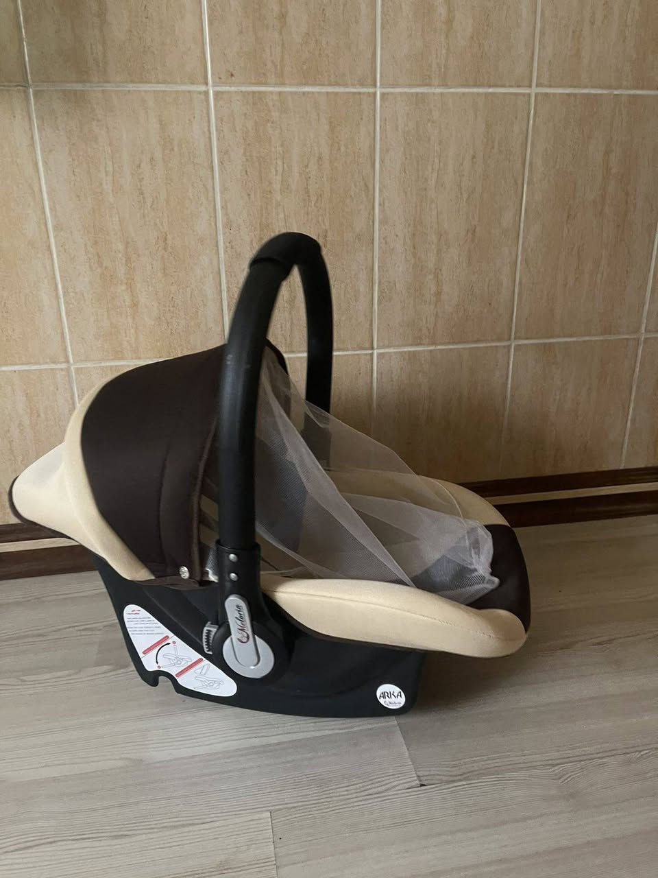 دوو كارسێت لەگەڵ ئەوجانتایە زور تازەیە 1 رۆژ بەکار هاتوون نرخی هەرسێکیان
40000


**إذا كنت صاحب هذا الإعلان وتريد حذفه لأي سبب، رجاءا أرسل رسالة إلى الدعم الفني**