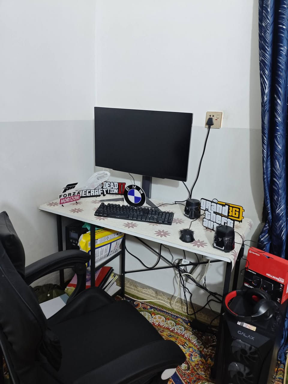 CPU Ci5 14400F 2.5/20M 10C TRAY
الوحة الام 
M.B GIGABYTE B760M D3H DDR4 1700 LGA
رام عشوائي 
RAM DDR4 KIT 2X8GB 3600 TEAM GROUP DELTA RGB B CLI8 BLACK
كارت الشاشه 
VCNVD MSIRTX 5060 GAMING OC 8/128
الذاكرة 
SSD 1.0TB WD BLUE SN5000 NVME M.2 
GEN4 5500
مبرد
FAN COOLING AIR COOLERMASTER HYPER 
212 SPECTRUM V3
الطاقه 
PSU NZXT C SERIES 750W 80PLUS BRONZE
الصندوق 
CASE GALAX REVOLUTION-05 ARGB 4 FAN BLACK
النضام
SW WINDOWS 11 PRO STICKER
الشاشة
LED LG 27 27GS75Q-B HDMI DP 2K IPS HDR10 200Hz 1Ms 180HZ
UPS اليوبي اس
1KVM

مع ميز وسماعات إذن وسماعات خارجية وكرسي كيمنك وماوس  وكيبورد مع ميز وكرسي كيمنك السعر مليونين وبيه مجال الشراي 
للاستفسار ***********
