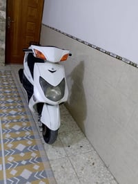 دراجه سكنس فحل ابلاديه كلها مختمه ختم واحد كفراتها اصليه نكره سلف هندر...