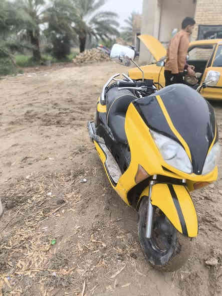 سلام عليكم  فورزه 08 ب 550 وبيه مجال  دراجه كلشي بيه جديد بس هاي الفتره لاحته رطوبه وكامت  بصمه مادير ساعه دير وساعه لا  ديوانيه دغاره *********** متواجد فيس
