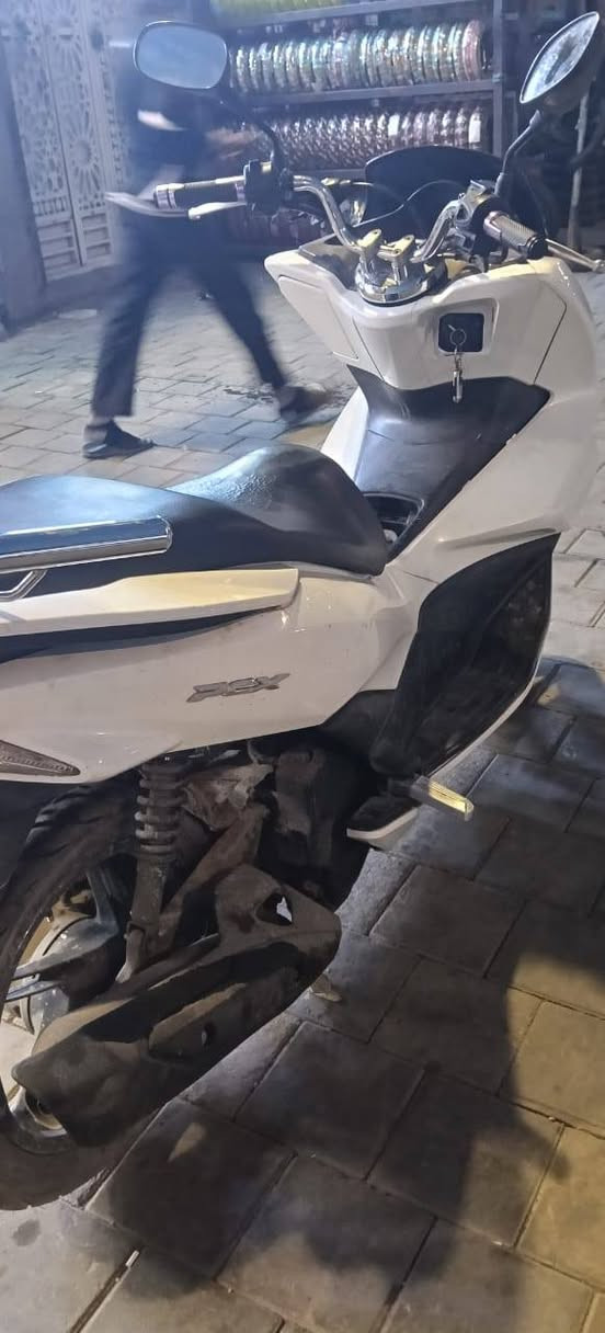 شباب دراجه بيسي إكس جيل ثاني ياباني بيهه شويه لواحض السعر مليون و450 الرقم***********
