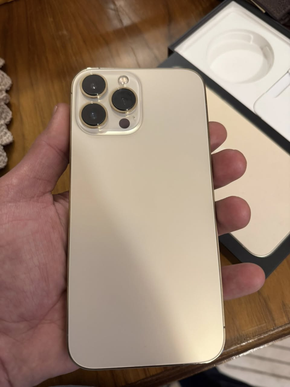 السلام عليكم 13برو ماكس نضافه 100:100على ايدي من الكارتونه بطاريه 78على وضع الشركه السعر 700وبي مجال ذاكره256


**إذا كنت صاحب هذا الإعلان وتريد حذفه لأي سبب، رجاءا أرسل رسالة إلى الدعم الفني**