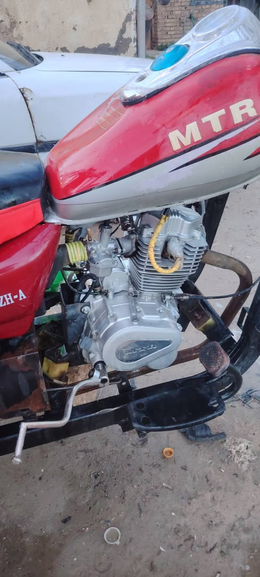 ام تي ار موديل ١٨ المكينه موديل ٢٤ مبدل بيه كلجات وبستم فقط شاصي مكفول اوراق كامله نظيفه تترقم وكيله الجنابي مكان نجف عباسيه زيدي مكفوله من كلشي ستوته مرتبه ونظيفه سعره   غراضه جدد اكسن جمره لايتات كلهن شغالات اشاير تيرات نظيفات بريكات خلفي وامامي جوملغ موجود جديد بعدني ما شاده يعني مات جناي سعره مليون و٦٥٠ وبيه مجال بسيط اتصال وتساب ***********
