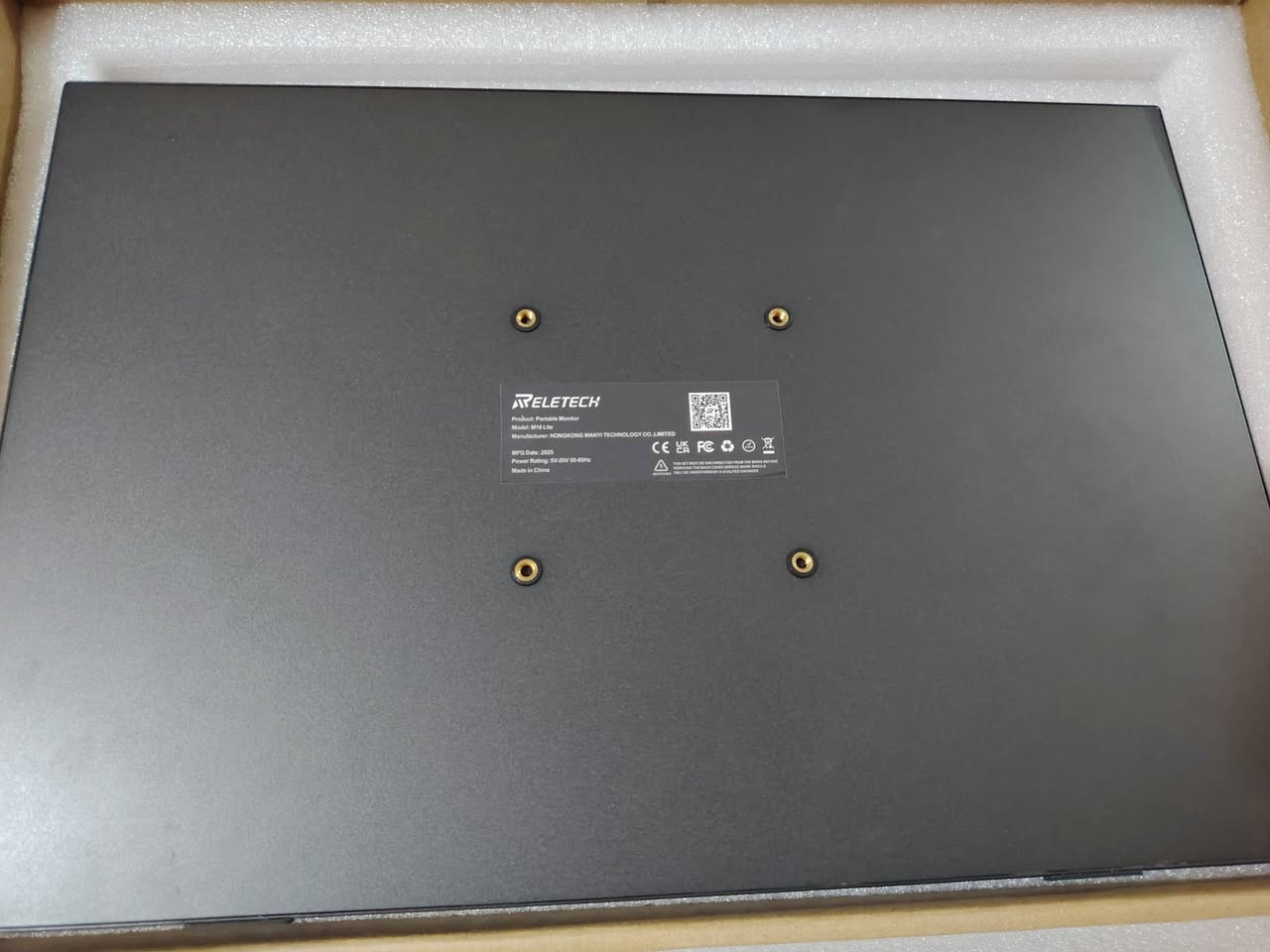 السلام عليكم
شاشة جديدة

ماركة ZELETECH (موديل: M16 Lite)، وهي مزودة بفتحات تثبيت VESA خلفية (بأبعاد 75 × 75 ملم).
انطي سعر وبالعافية عليك 💗.

شكرا على الموافقة


**إذا كنت صاحب هذا الإعلان وتريد حذفه لأي سبب، رجاءا أرسل رسالة إلى الدعم الفني**