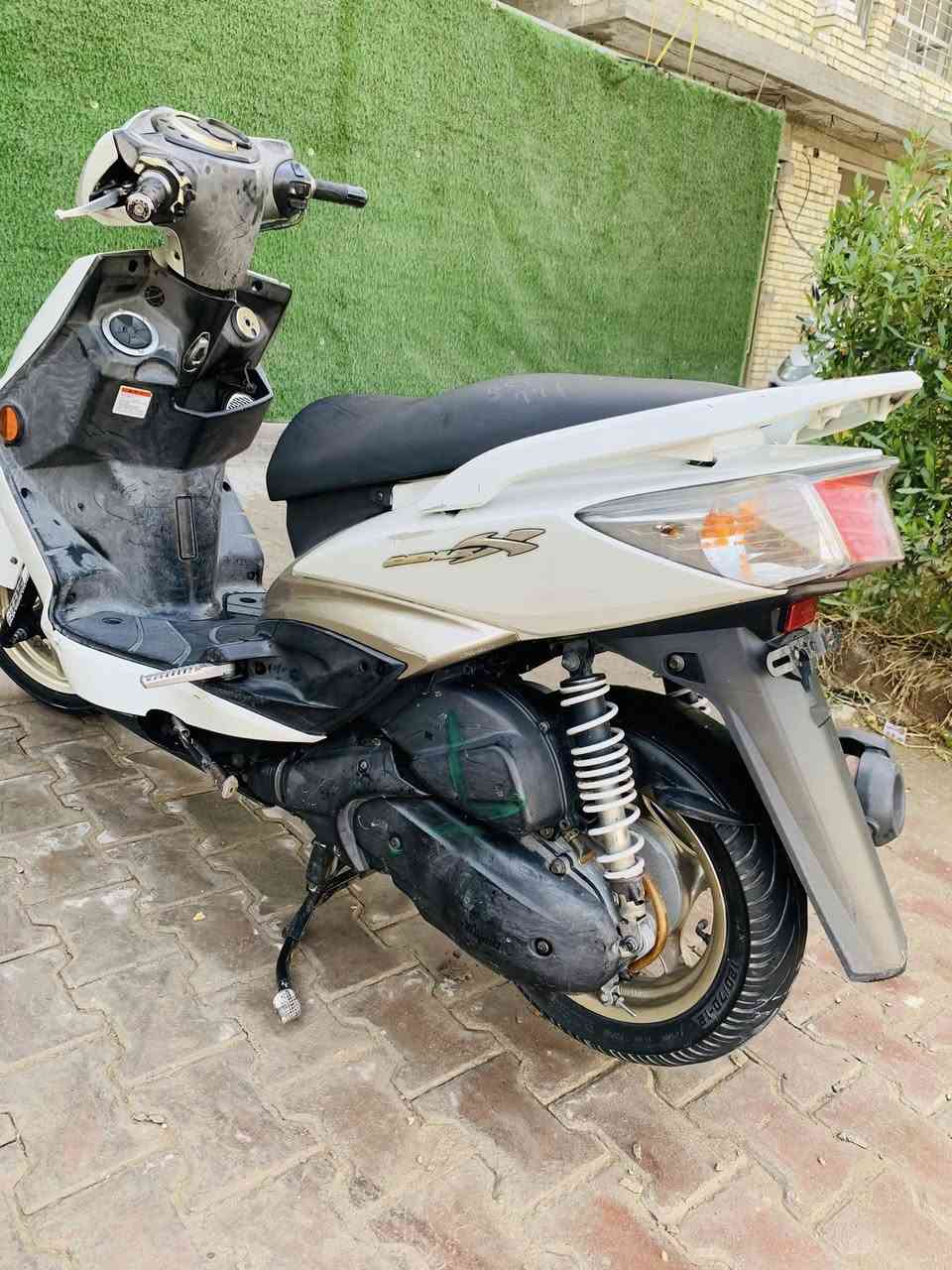 سلام عليكم دراجه سكنس فحل كوري لبيع العنوان بغداد شعله قطاع الرابع قرب أسواق نوتلا  السعر  مليون وبيه مجال  وما صارله شهرين من نازله من الرمبه  ومكفوله كفاله عامه
الرقم ***********
