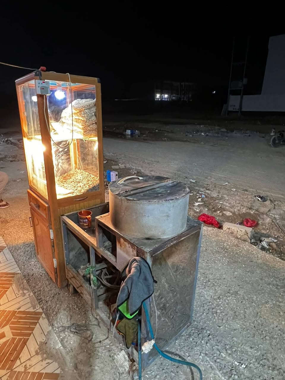 سلام عليكم  باترينه + مكينه حب 

العسر 225

***********

بعقوبه باب الدرب
