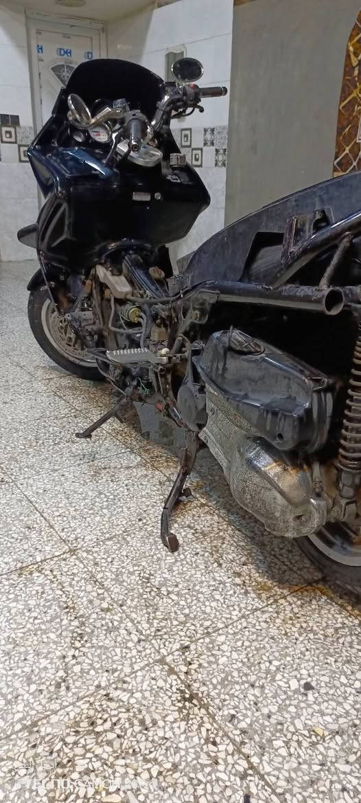 السلام عليكم من رخصه الادمن
فورزه 06 اي بي اس كابريتر الفول مو عميه 
دراجه خير من الله كهربائيات مكينه كلشي كامل بس من تمشي بيها وتوصل الحماوه نص شويه تضل تخربط كلولي ولف الحماوه الحار وما عندي مصلح يعرف بيهن بمنطقتنه ولا عندي وقت اسويها لان شغلي من 9 لل 9 معروضه للبيع ‏‪***********‬‏ هذا رقمي فقط واتساب الشراي يراسلني ويدلل واذا واحد يعرف مشكلتها شنو يكلي حته اصلحها واخليها جواي احسلي
