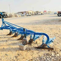 فدان خماسي 2020 جديد جداً    حجم 12  السعر 1800 وبيه مجال قليل 0780986...