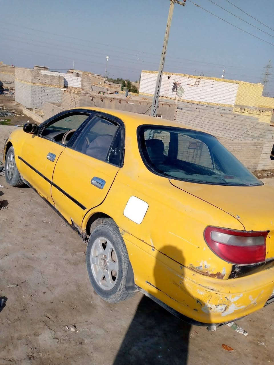تويوتا كورولا تكسي موديل ٢٠٠٠ بصره 
محرك جديد كير نضيف حداديه زينه 
السعر ١٢ ورقه مستعجل علئ بيعها
ناصريه مركز 
ت ***********
