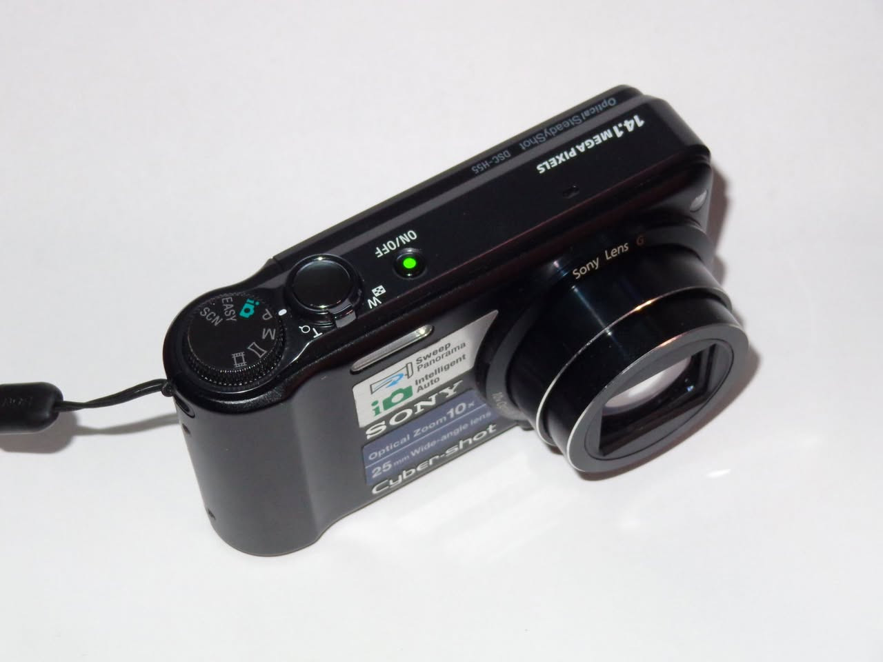 Sony Cyber-shot DSC H55.
Condition: 9.9/10. Everything works perfectly.

Uses SD Card not memory stick pro duo!

✅Orginal Battery.
✅ Orginal Cable.

Price: 165,000. The 

Micro SD Card & Memory stick
Card reader -> upon request 

Delivery All Across Kurdistan and Iraq.


**إذا كنت صاحب هذا الإعلان وتريد حذفه لأي سبب، رجاءا أرسل رسالة إلى الدعم الفني**